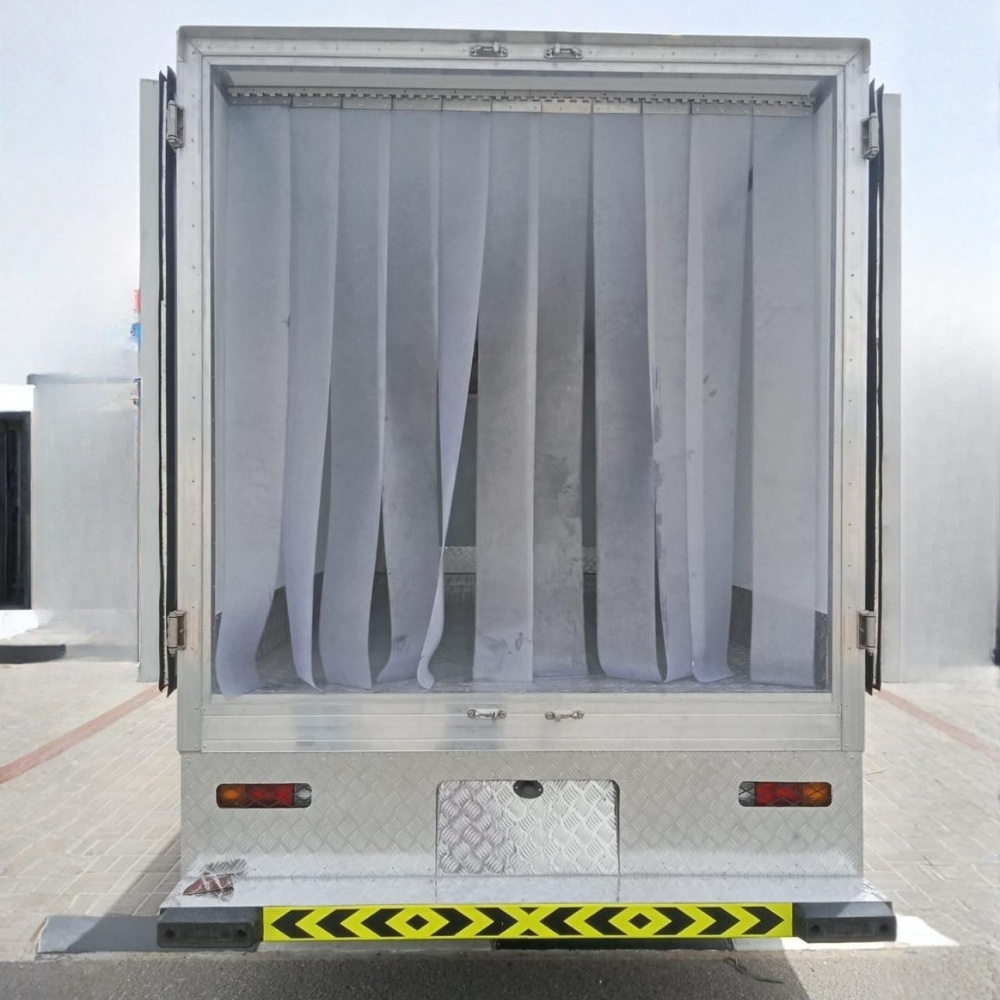 Self Diesel Engine Refrigerated Truck